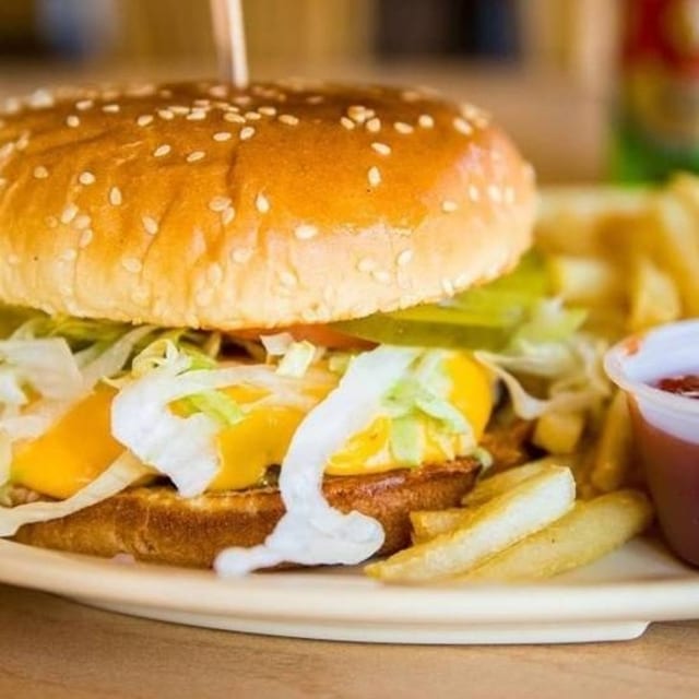 Hamburger & Fries.